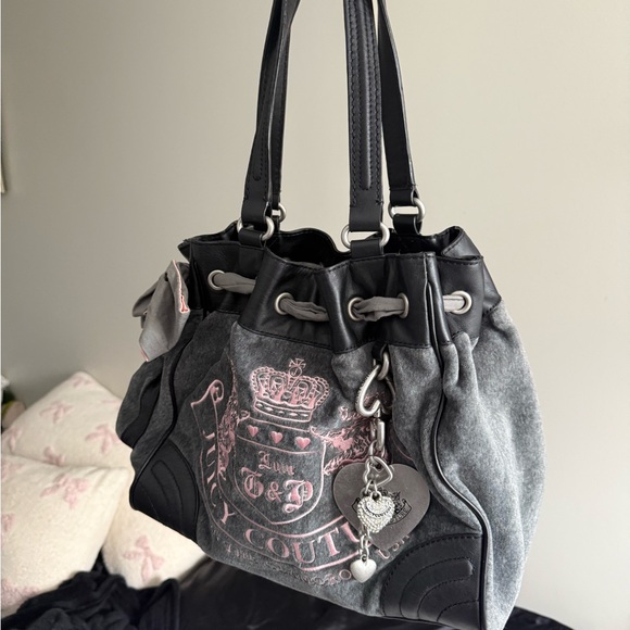 Juicy Couture Handbags - Vintage Juicy Couture Daydreamer Bag